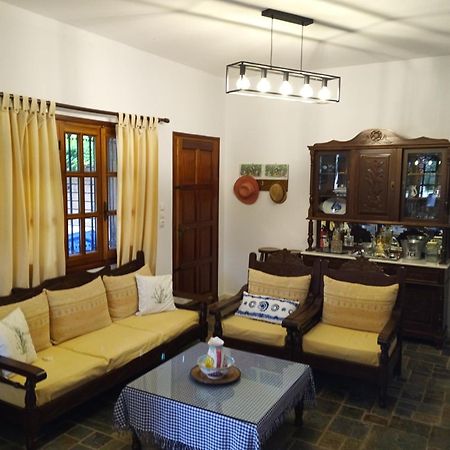 Seaside Haven Kineta Villa Bagian luar foto