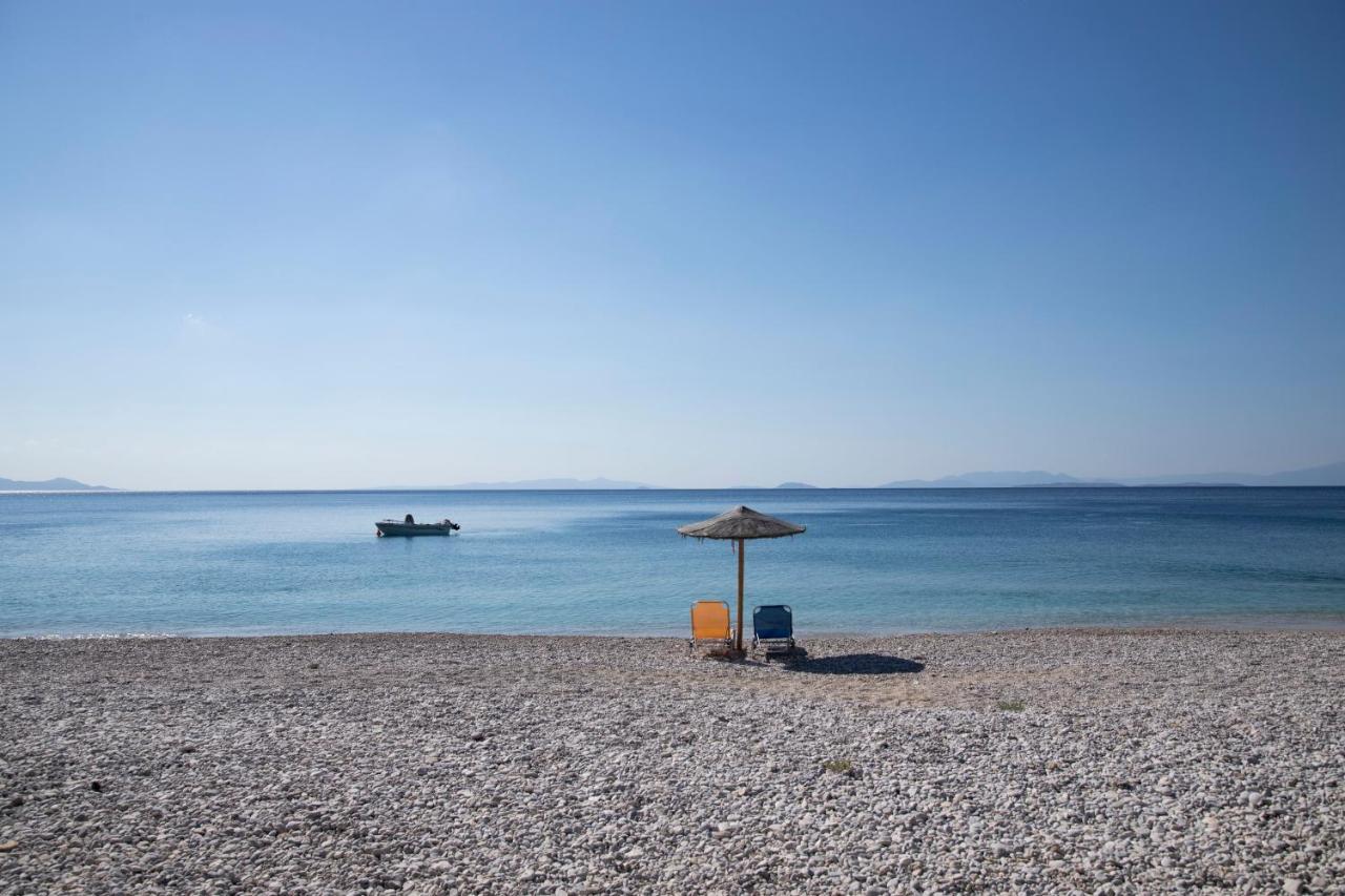 Seaside Haven Kineta Villa Bagian luar foto